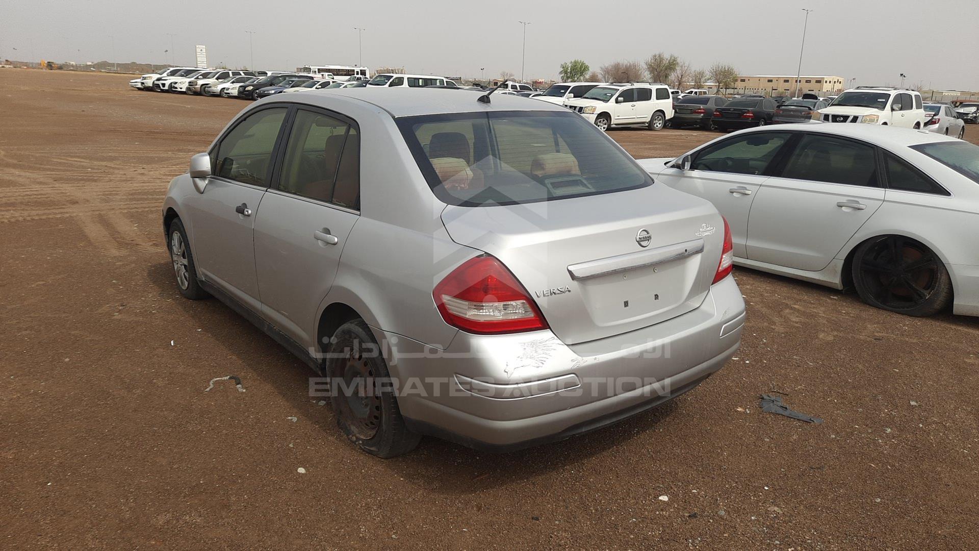 2008 NISSAN VERSA VIN: 3N1BC11E88L451310