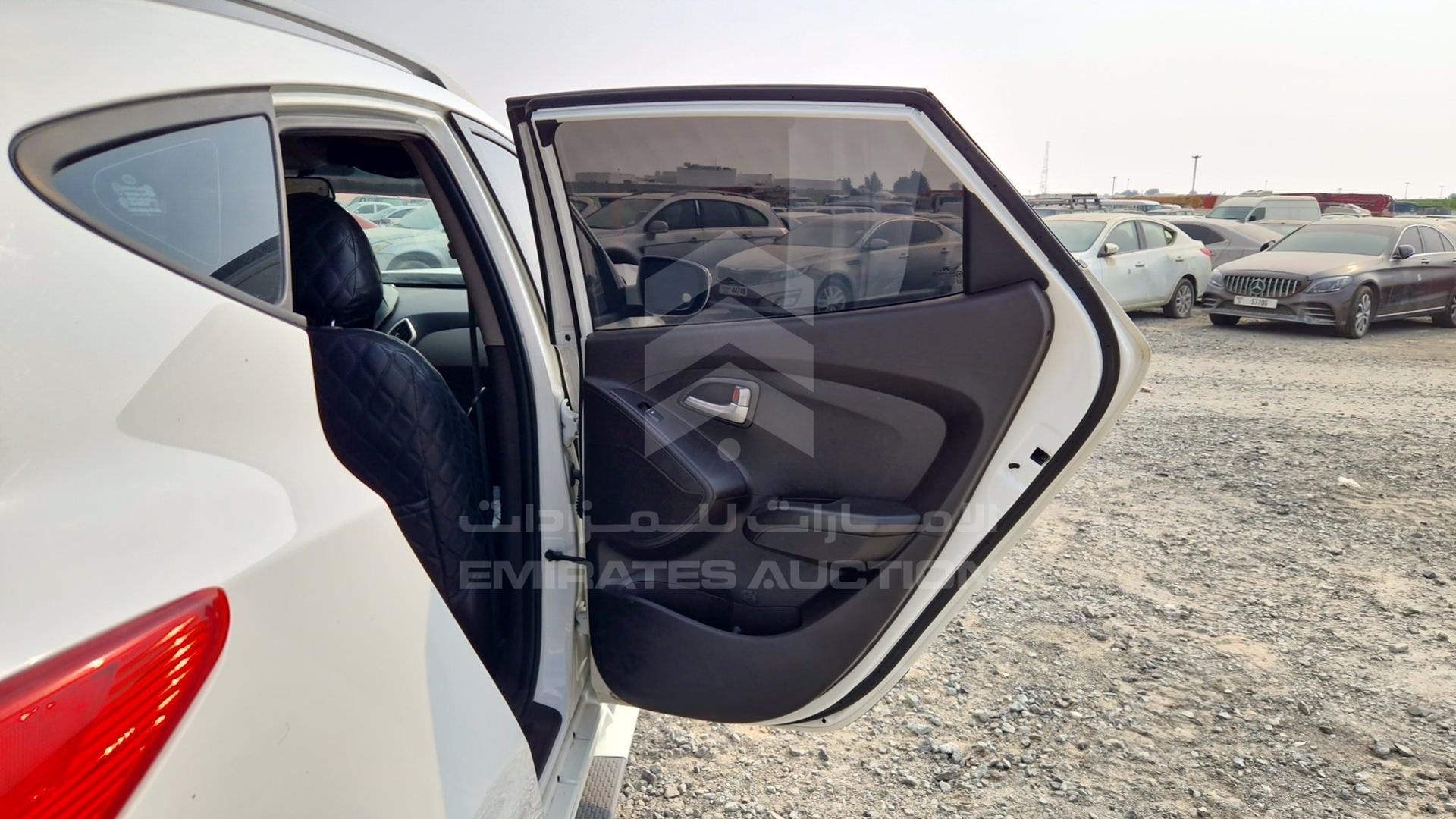 2013 HYUNDAI TUCSON VIN: KMHJT81B3DU674809