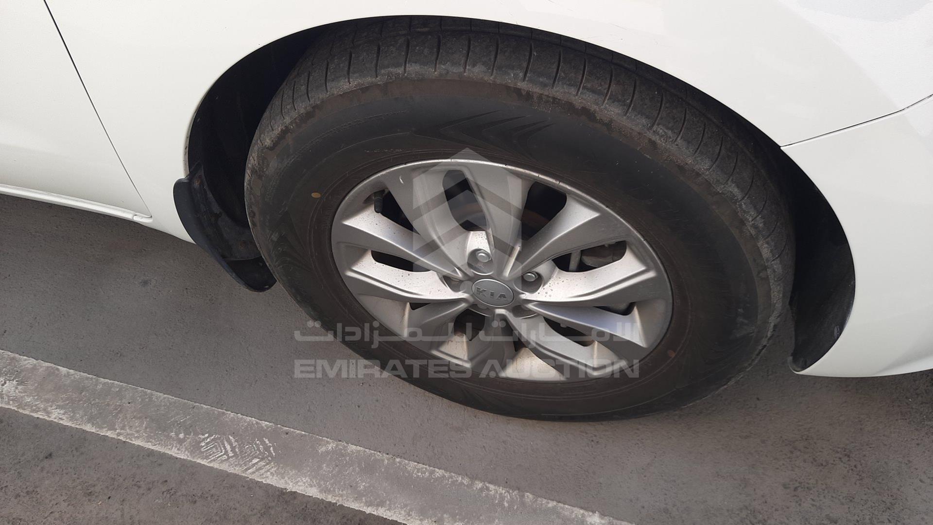 2020 KIA CARNIVAL VIN: KNAMB8121L6645491