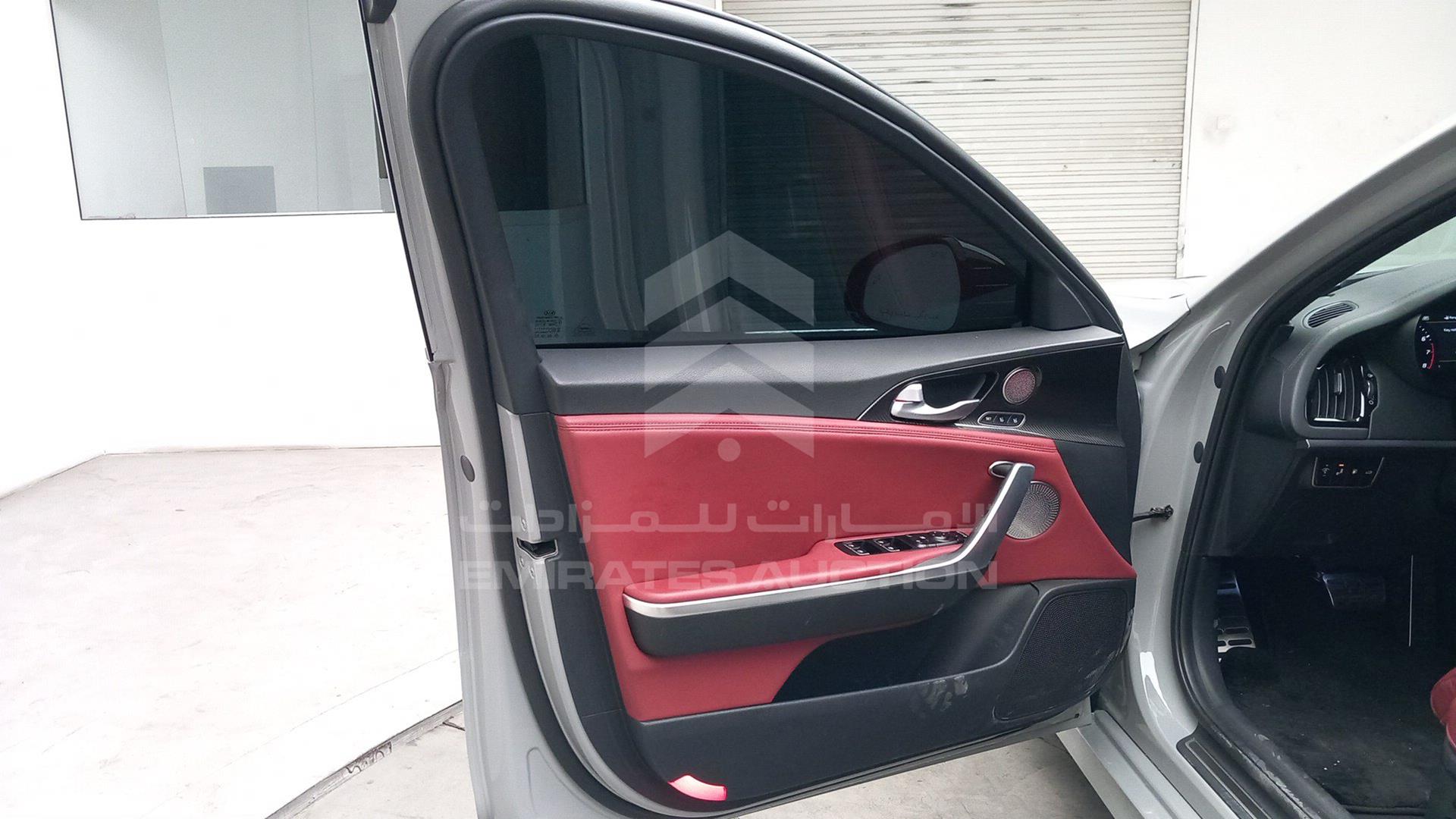 2020 KIA STINGER VIN: KNAE551C6L6074518