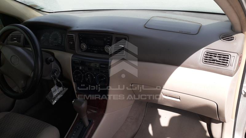JTDBR22E163146269 Auction: EmiratesAuction Lot: 405849 JTDBR22E163146269 Toyota Corolla 2006 GOLD Photo 24