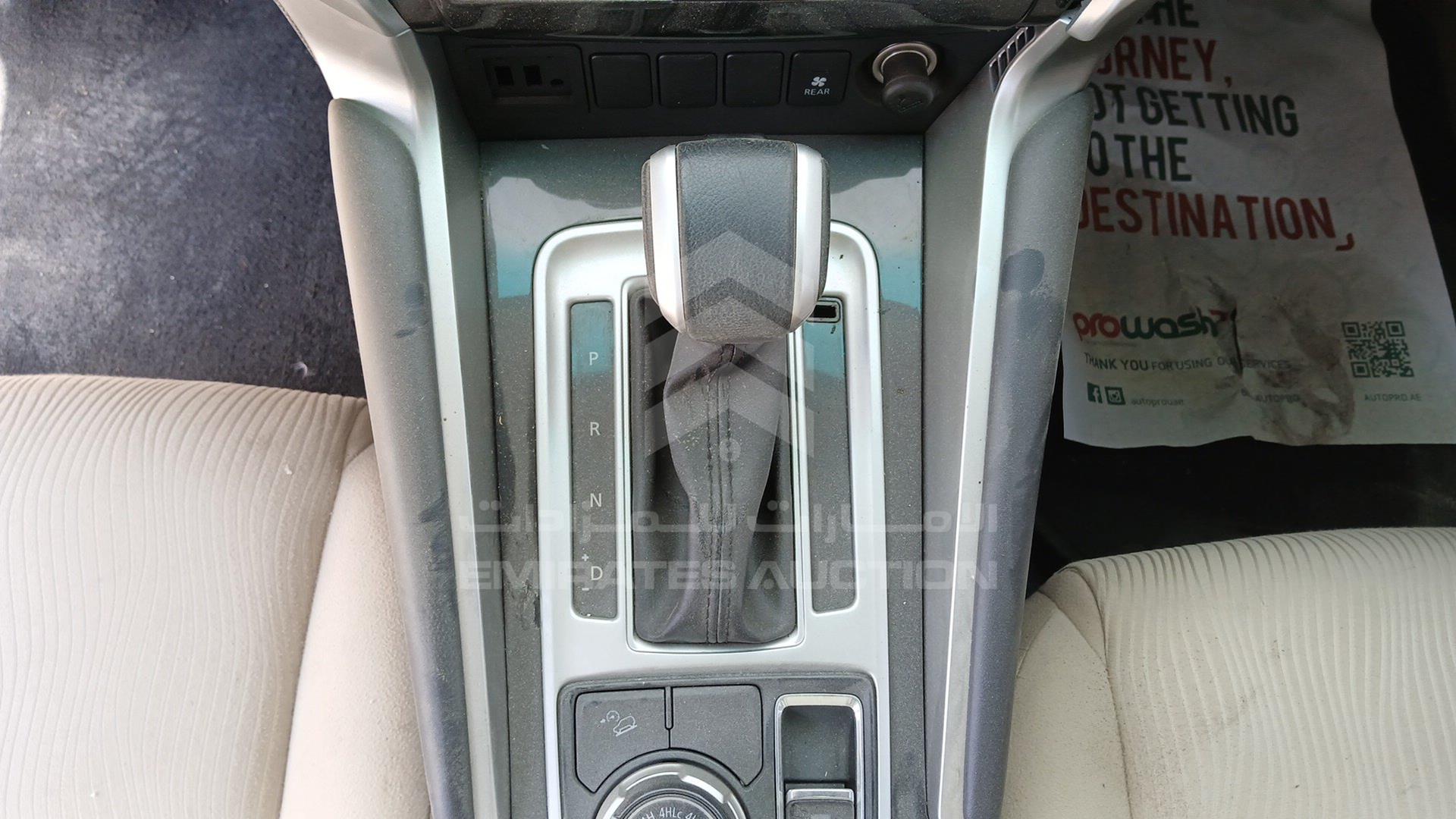 2019 MITSUBISHI MONTERO VIN: MMEMC71X7KH011480