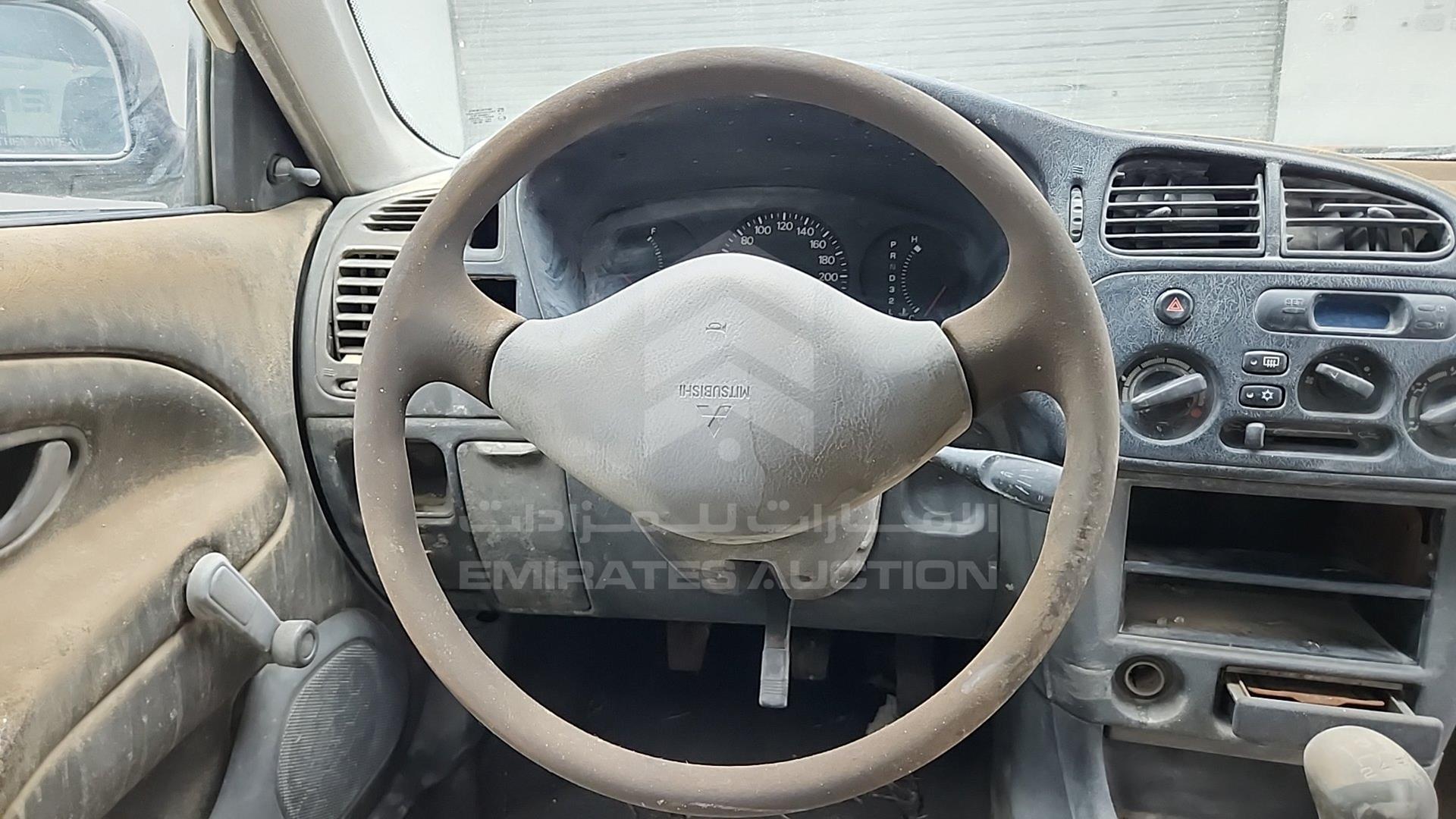 1999 MITSUBISHI --- VIN: JMYSNCK1AXU010442