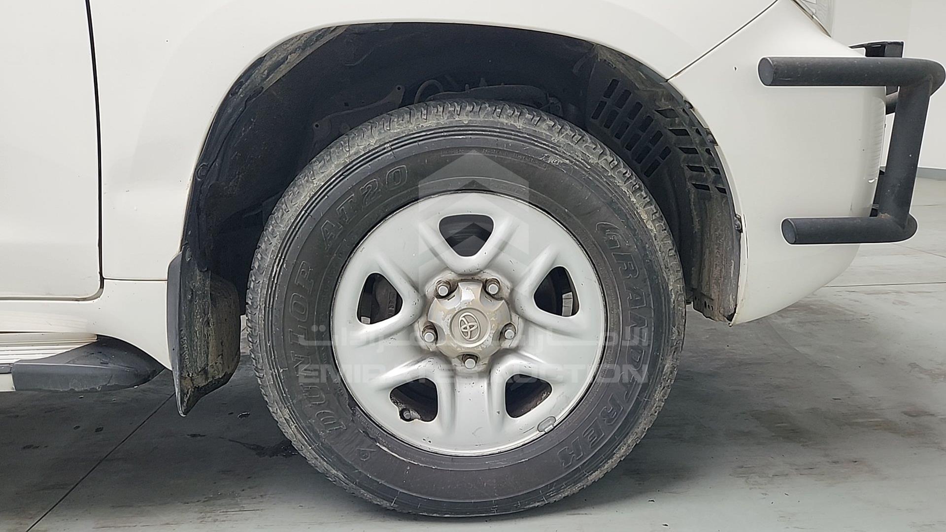 2014 TOYOTA LC 200 VIN: JTMHV09J804135073