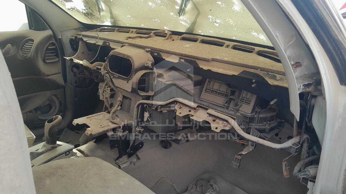 2004 Chevrolet Caprice — Front Right Passenger Dashboard View — Photo 19