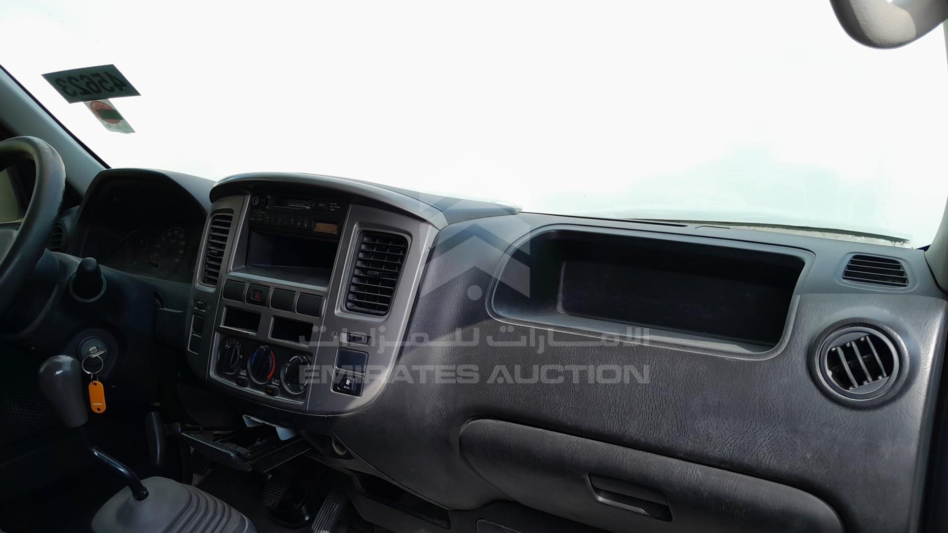 2010 NISSAN URVAN VIN: JN6AE54S3AX021834