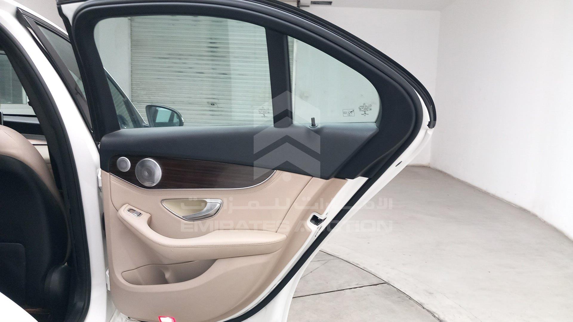 2019 MERCEDES C 300 VIN: 55SWF8DBXKU309836