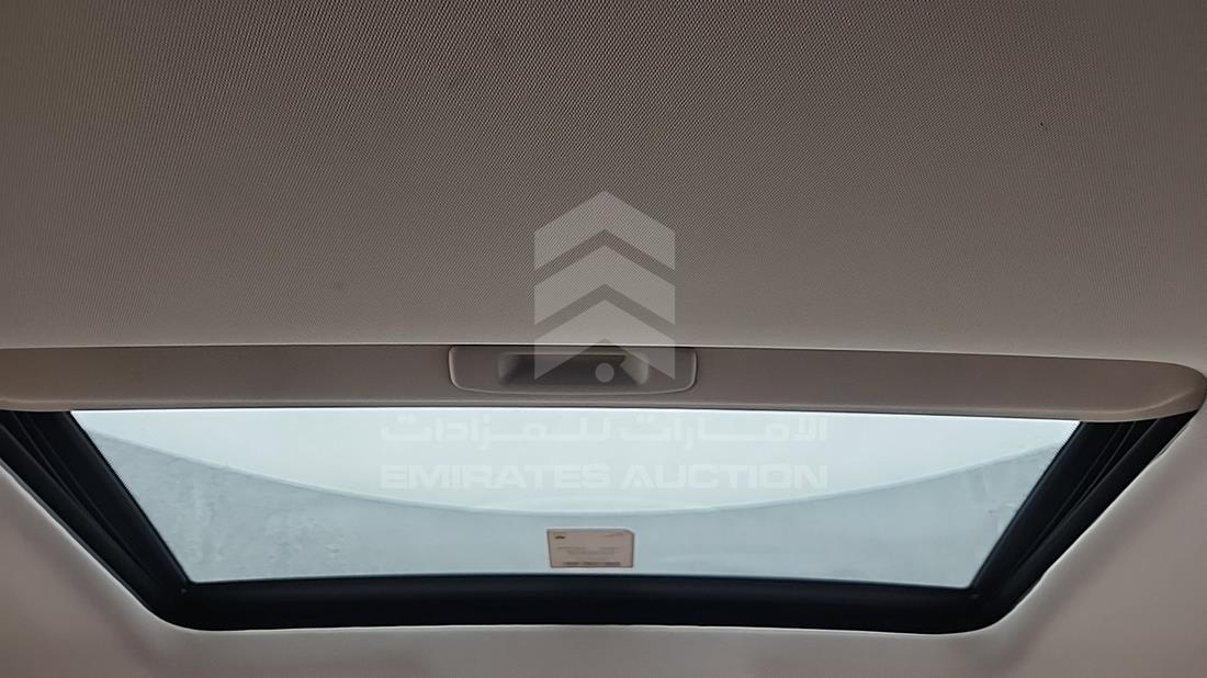 2017 Nissan Patrol — Sun Roof View — Photo 22
