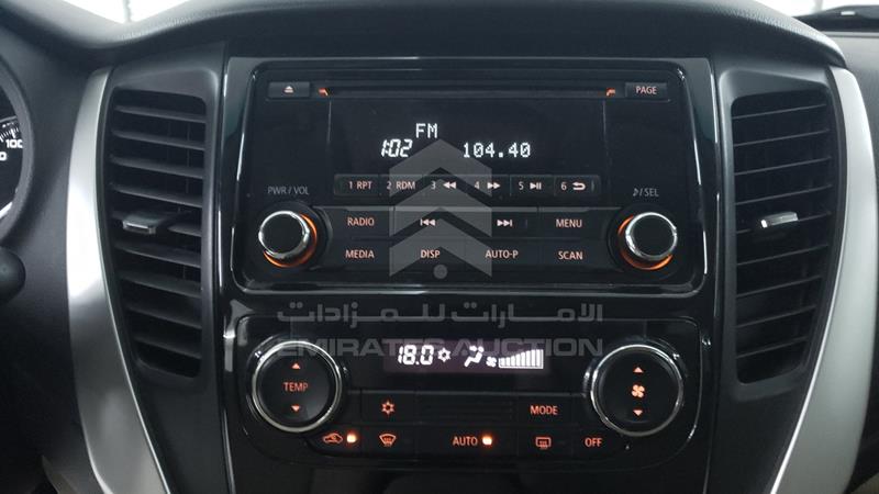 MMEMC21XXHH004146 Auction: EmiratesAuction Lot: 406724 MMEMC21XXHH004146 Mitsubishi Montero 2017 BLUE Photo 17