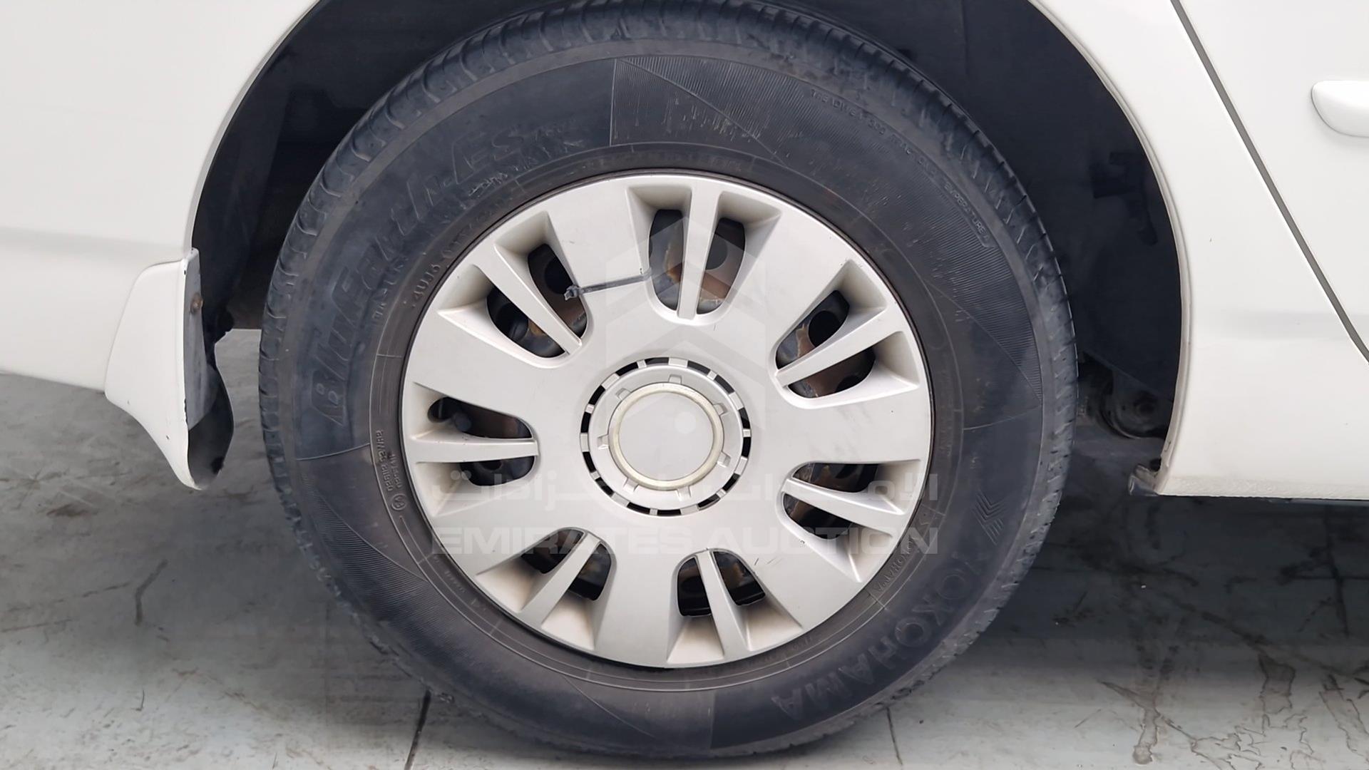 2006 TOYOTA COROLLA VIN: JTDBR23E663171683