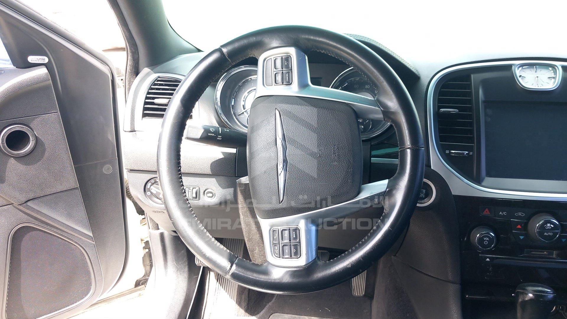 2011 CHRYSLER 300 VIN: 2C3CA5CG2BH579608