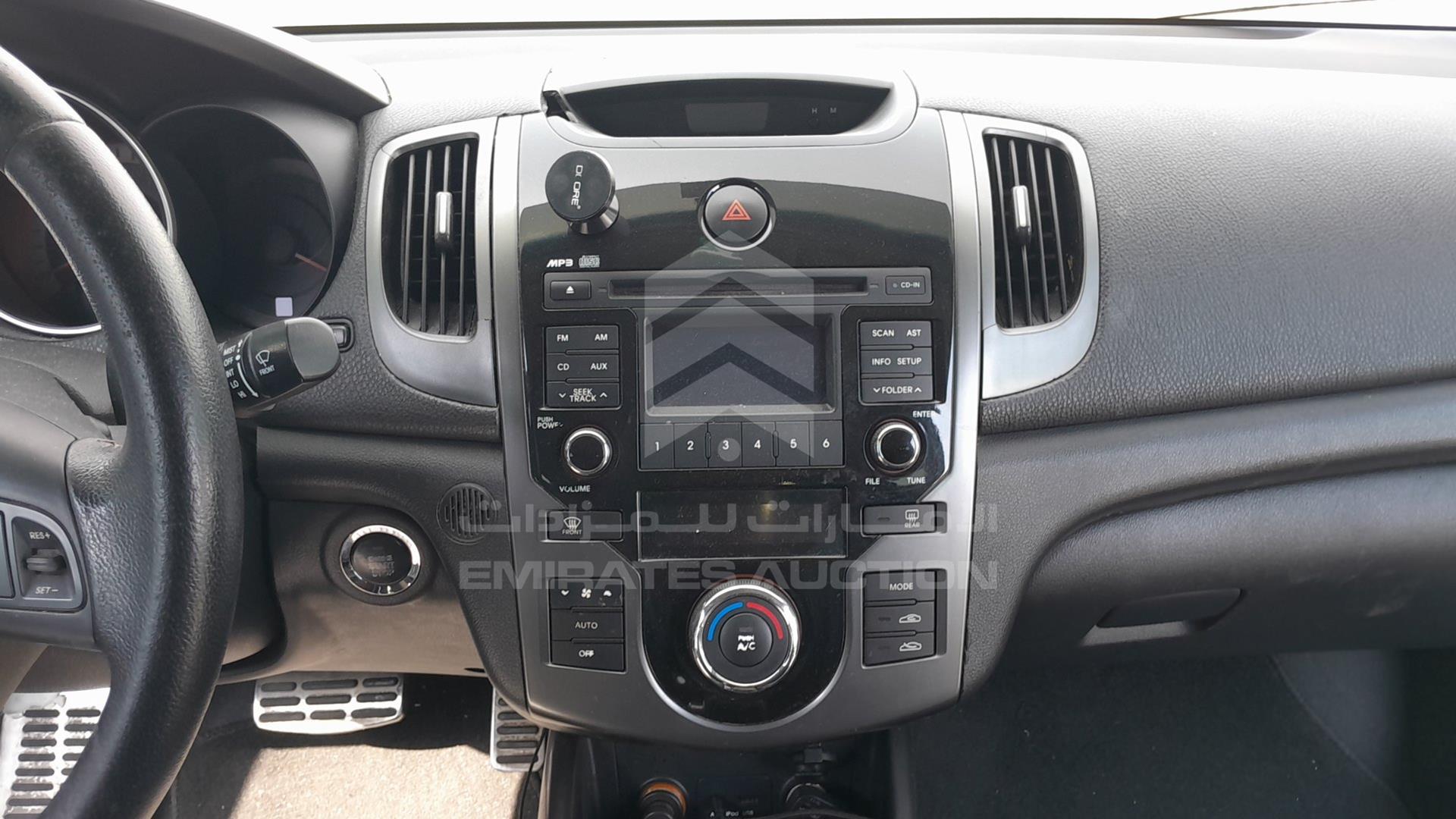 2011 KIA CERATO VIN: KNAFW6124B5347426