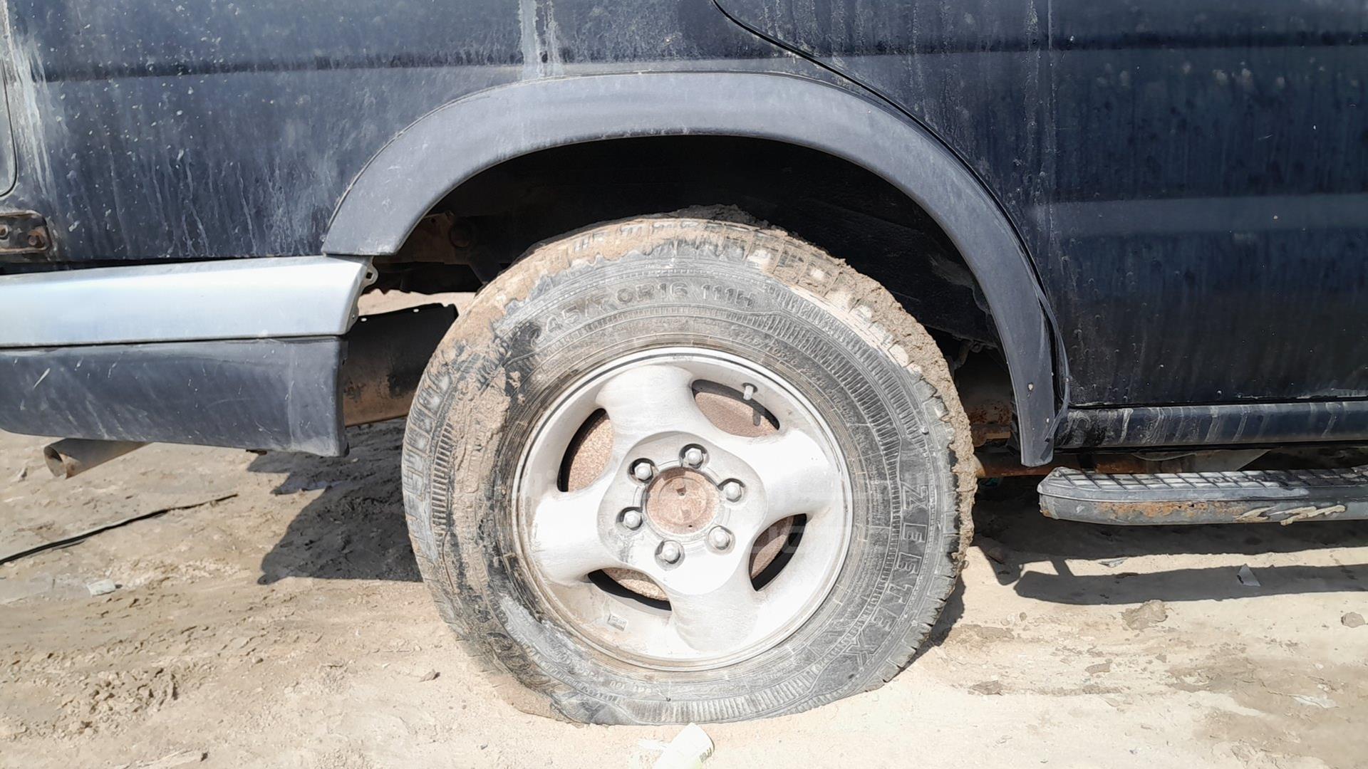 1998 NISSAN PATHFINDER VIN: JN8AR05S2WW271933