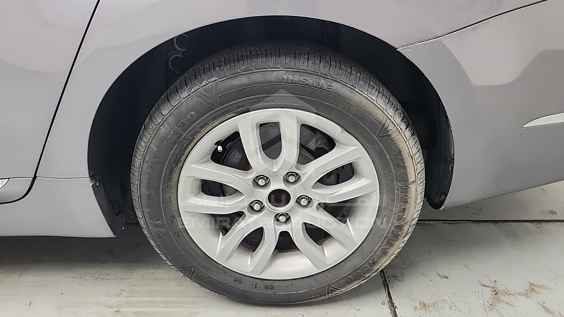2011 KIA CADENZA VIN: KNALM4140B5028295