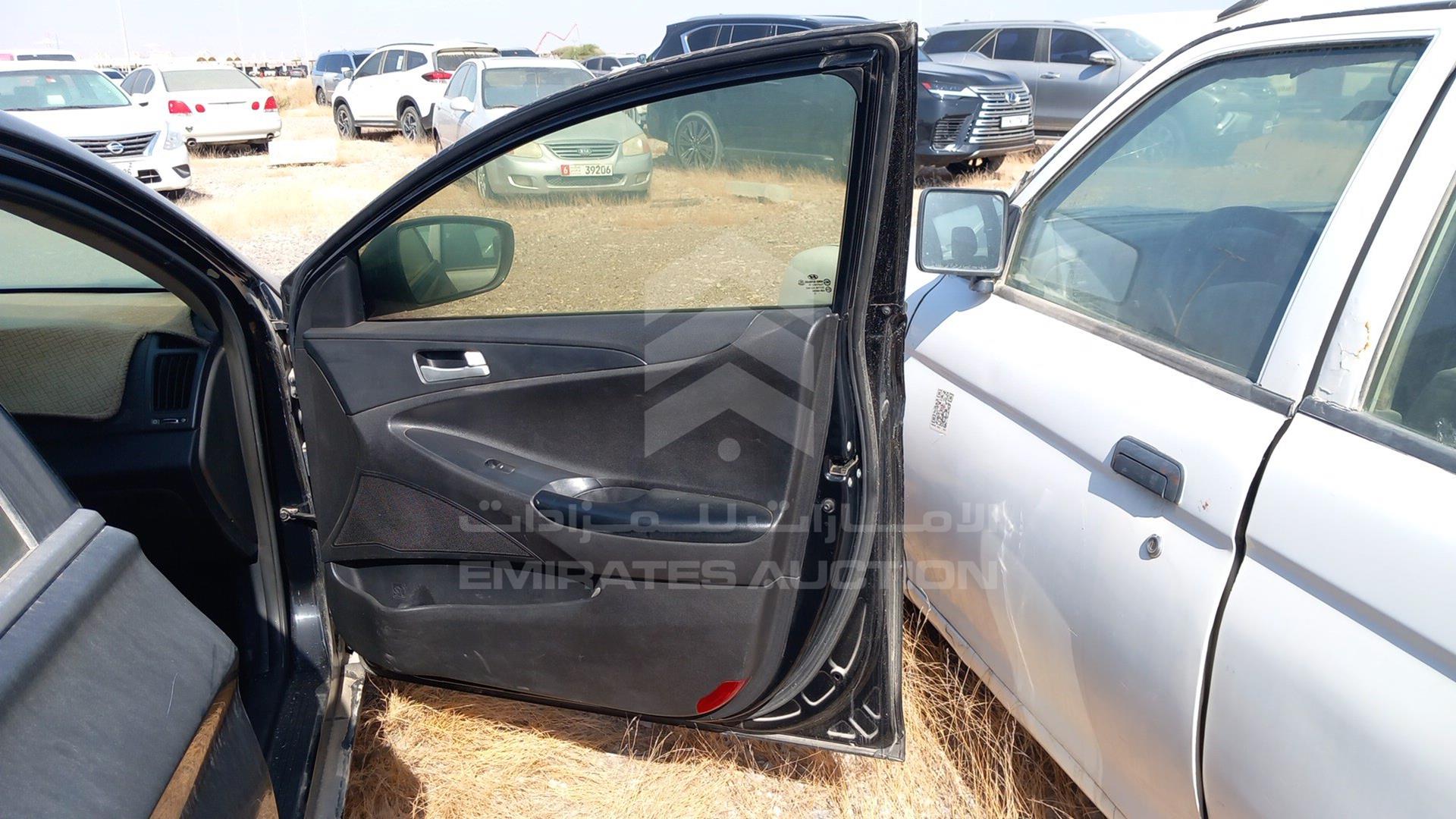 2012 HYUNDAI SONATA VIN: KMHEC41LBCA354310