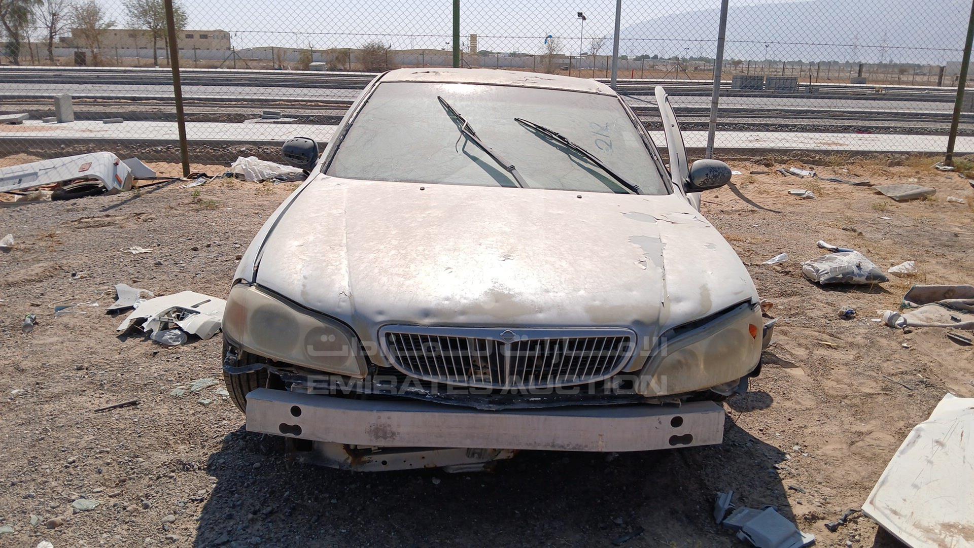 2000 NISSAN MAXIMA VIN: JN1CA31S41T561400