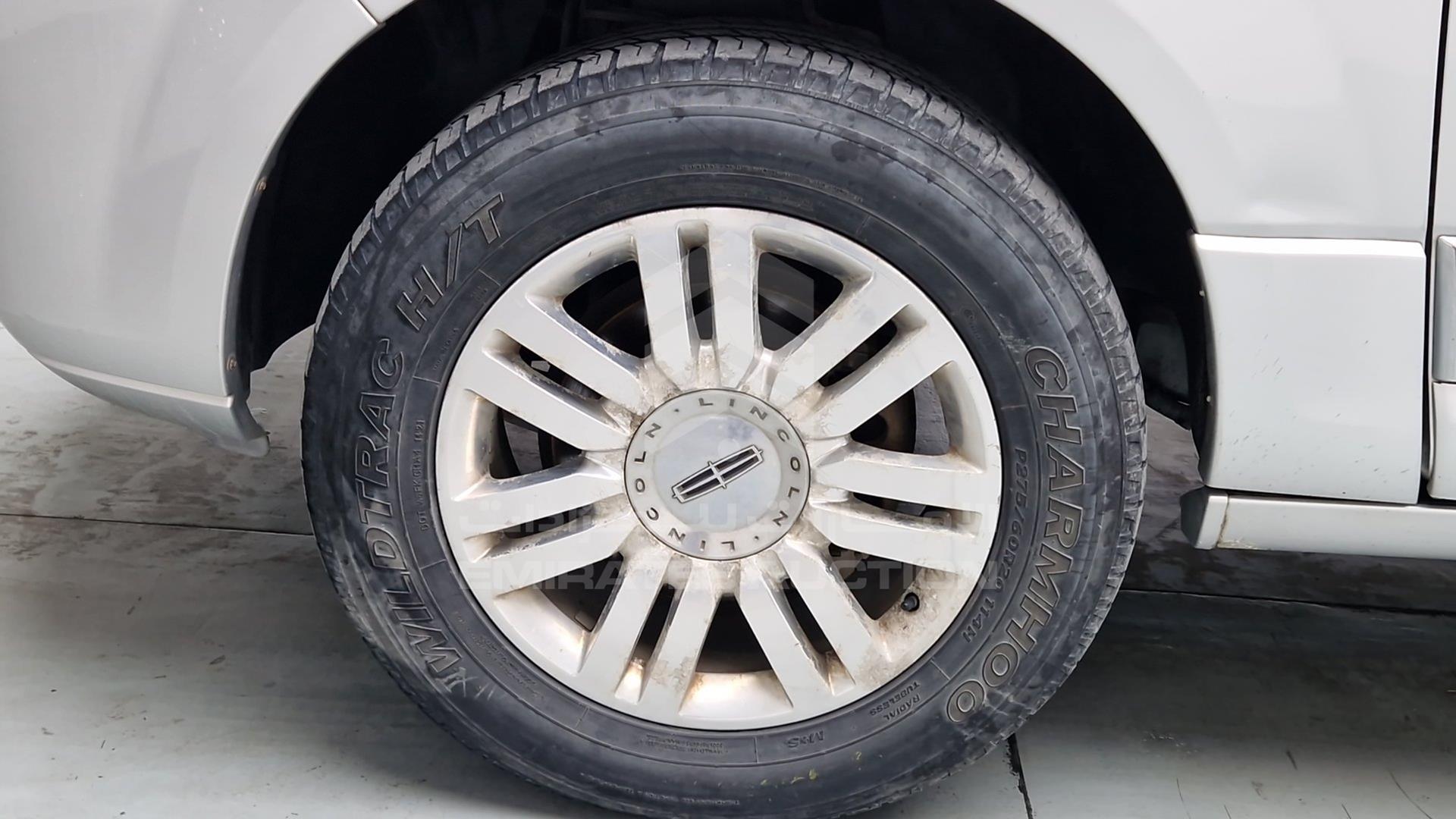 2012 LINCOLN NAVIGATOR VIN: 5LMJJ2J50CEL02041