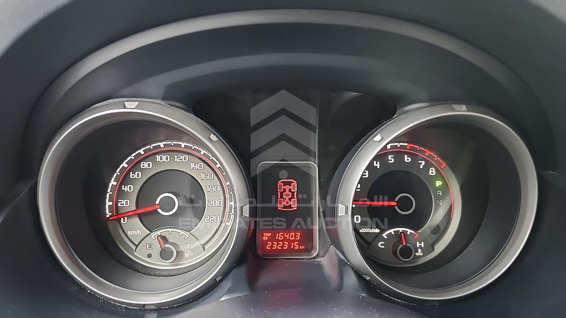 2014 MITSUBISHI PAJERO VIN: JMYLRV95WEJ708829
