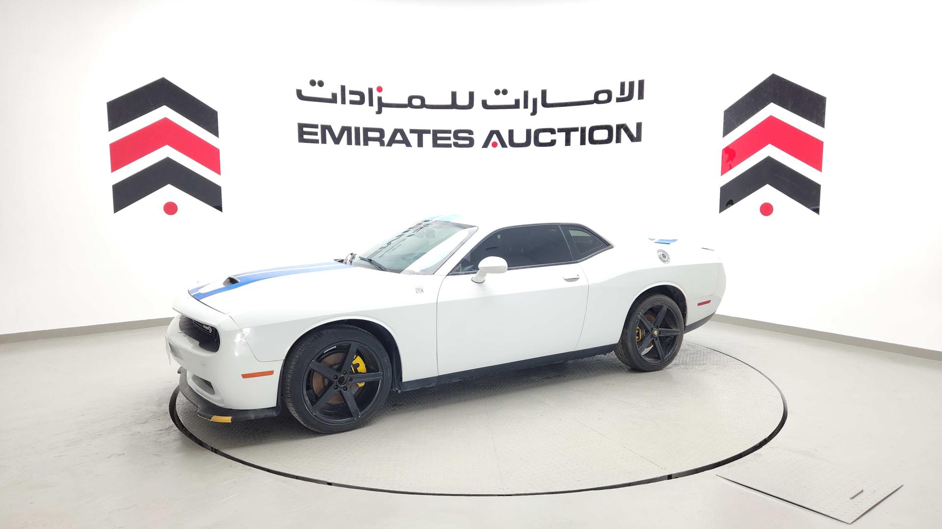 2018 DODGE CHALLENGER VIN: 2C3CDZBT2JH182900