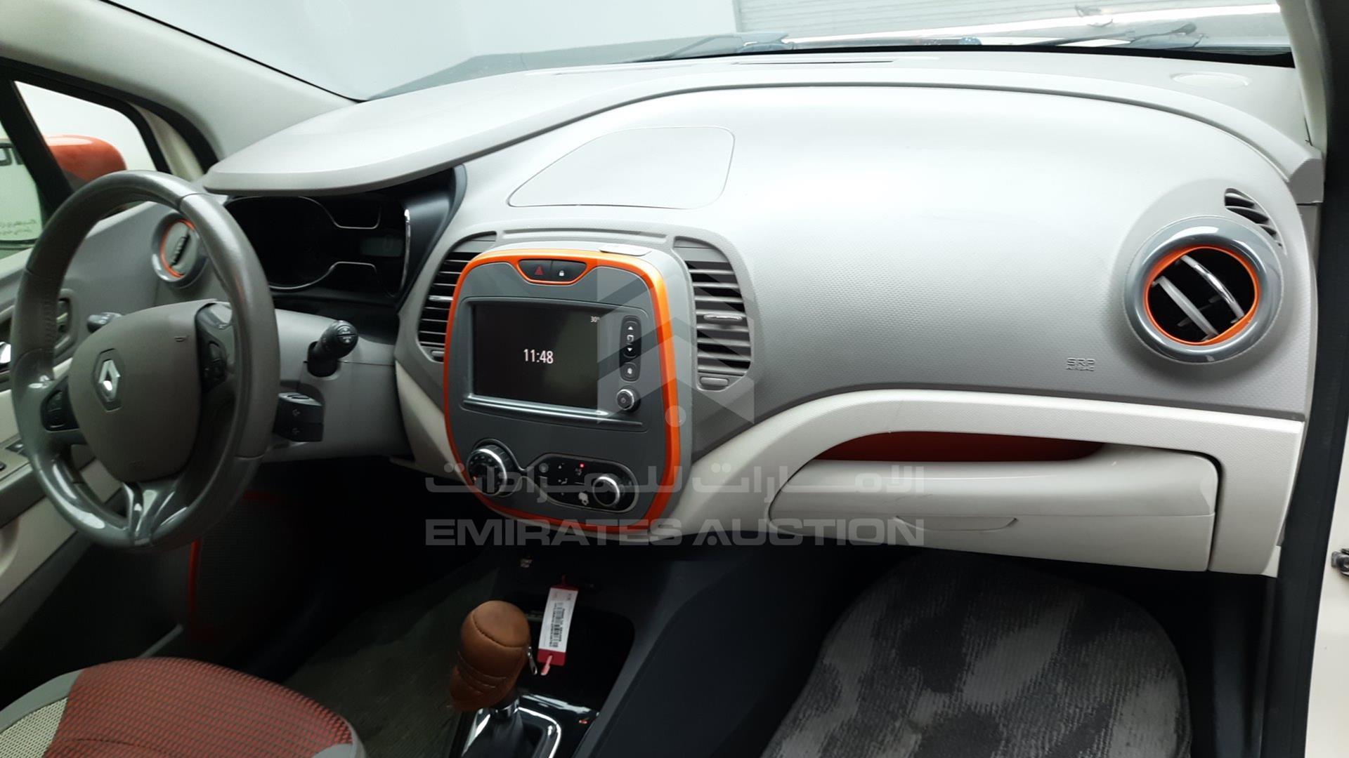 2015 RENAULT CAPTUR VIN: VF12RRHEXFW528782