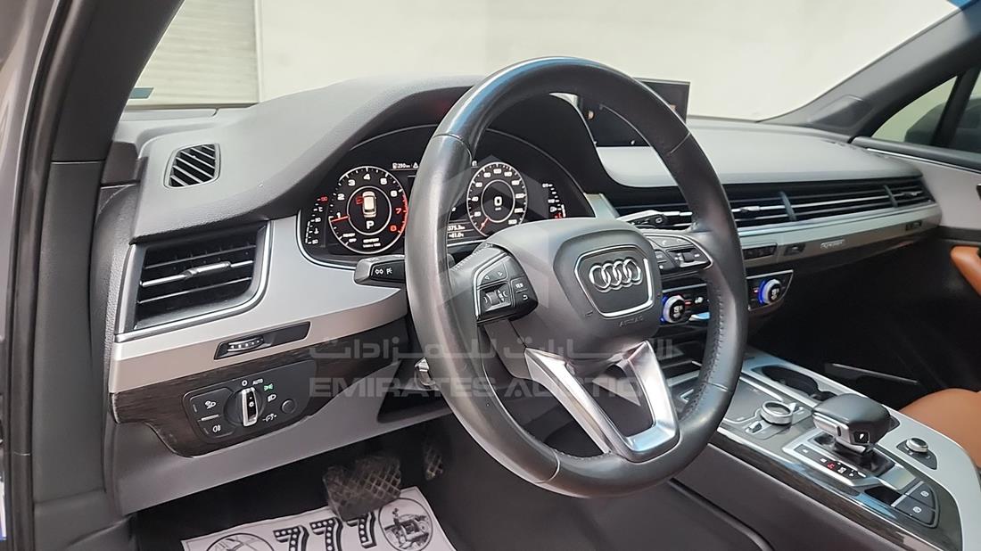 2017 Audi Q7 — Front Left Driver Dashboard View — Photo 14