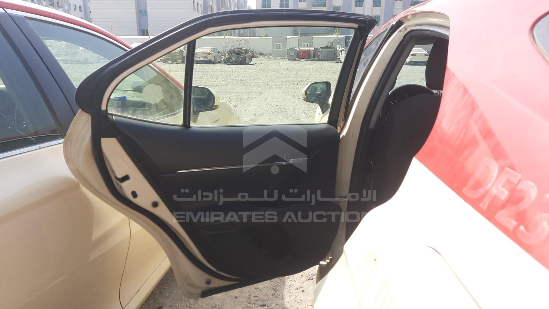 2018 TOYOTA CAMRY VIN: JTNB29HK3J3011986