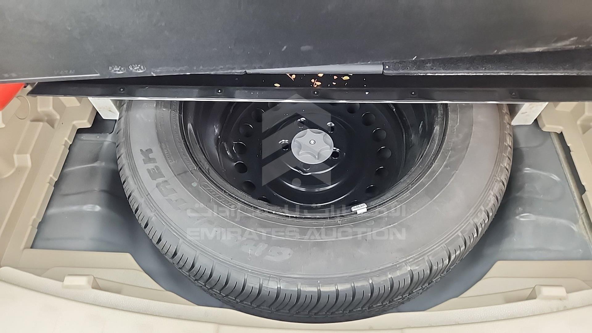 2019 NISSAN X-TRAIL VIN: JN1BT2MW8KW014676