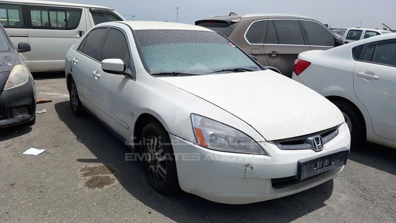 VIN: JHMCM56563C403354 Auction: EmiratesAuction Lot: 404966 VIN: JHMCM56563C403354 Honda Accord 2003 WHITE Photo 10