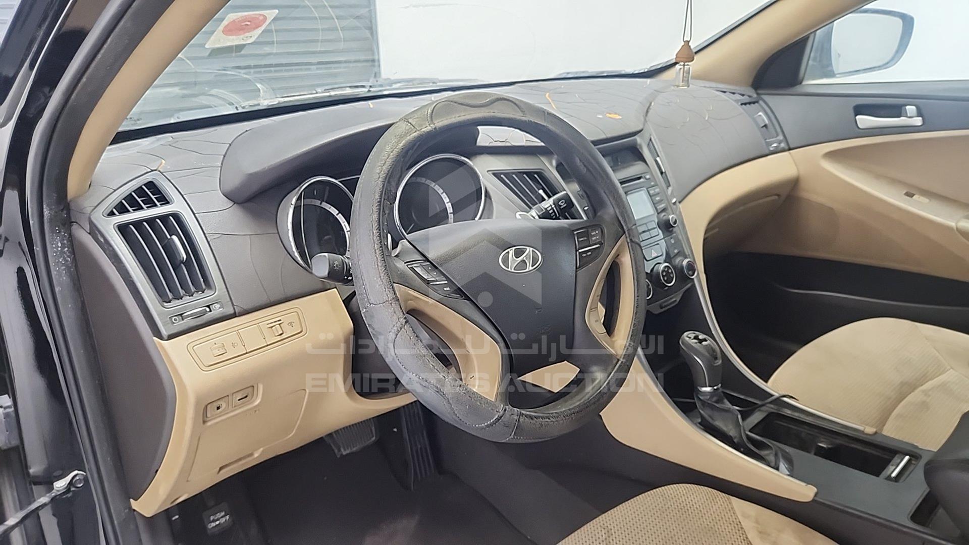 2014 HYUNDAI SONATA VIN: KMHEB41CXEA557706