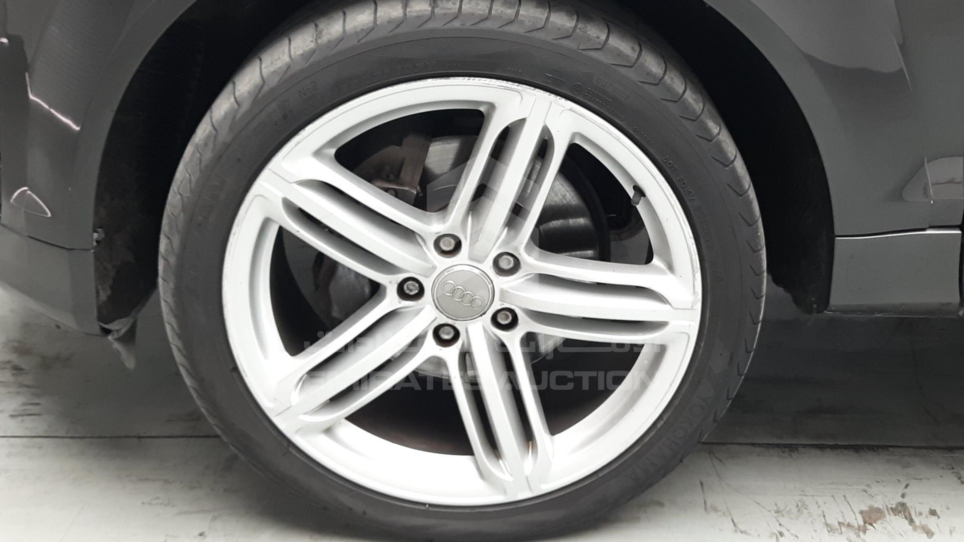 2015 AUDI Q7 VIN: WA1AGDFE1FD000370
