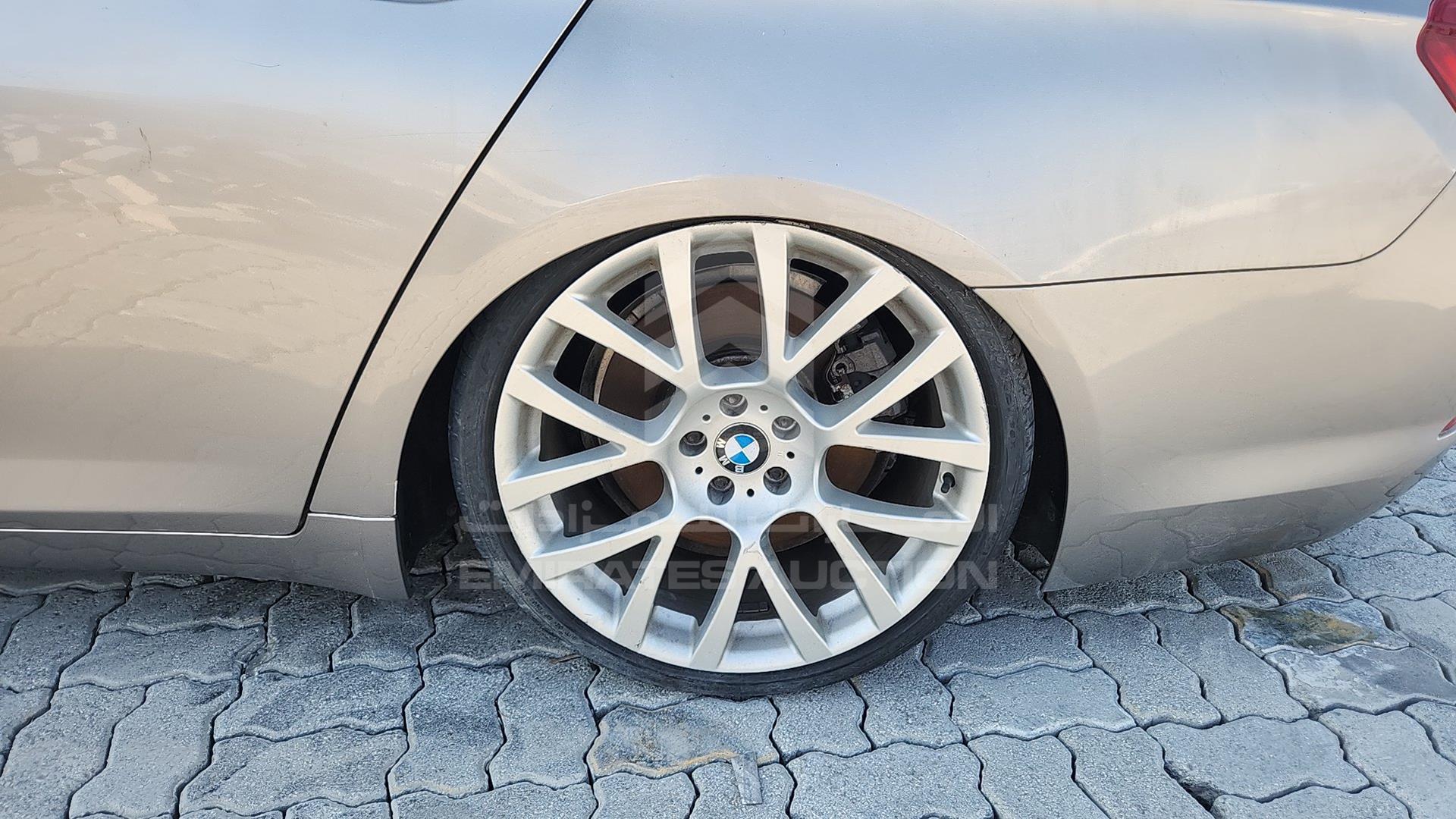 2013 BMW 750 VIN: WBAYE8101DD145934