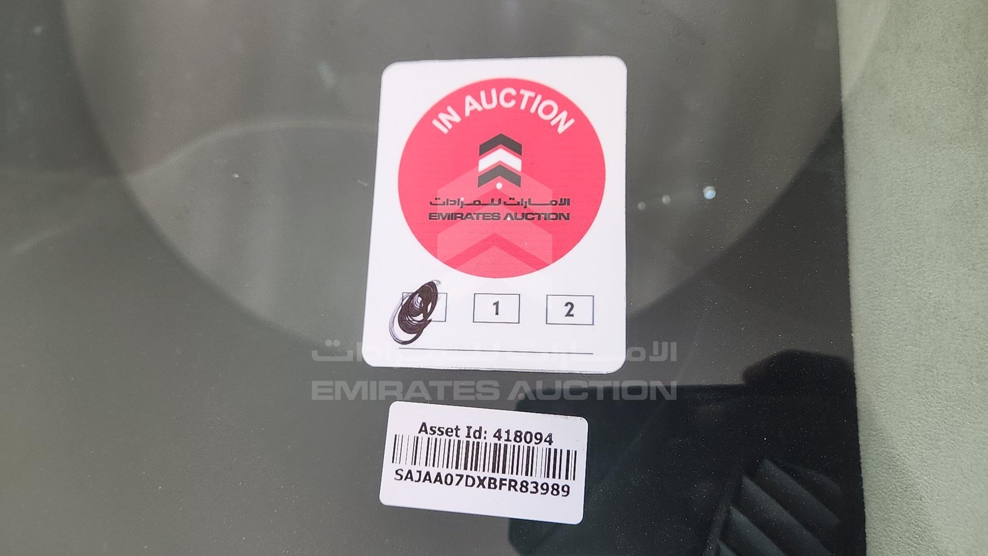 2011 JAGUAR XF VIN: SAJAA07DXBFR83989