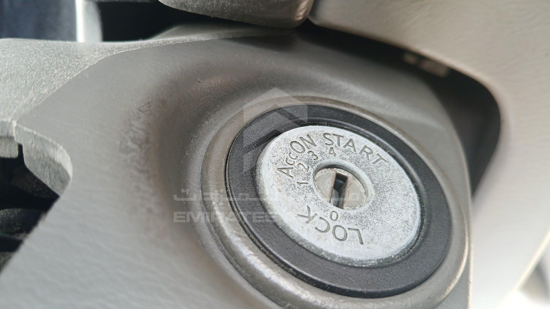 2001 INFINITI QX4 VIN: JNRDR07Y41W100782