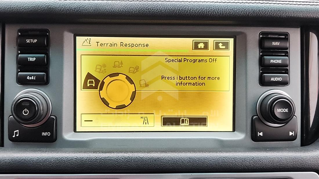 2008 Range Rover Vogue — Entertainment Systems & Camera Monitor & Navigation — Photo 19