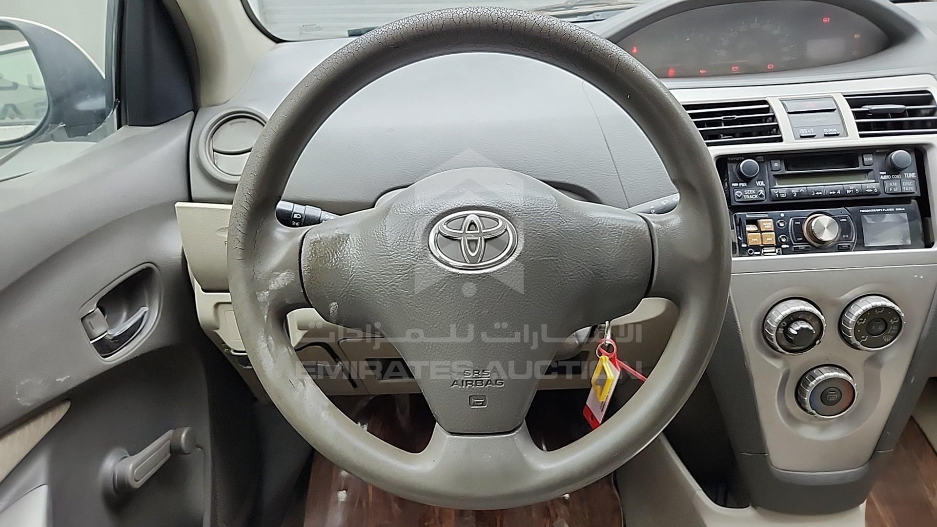2009 TOYOTA YARIS VIN: JTDBW923X94025402