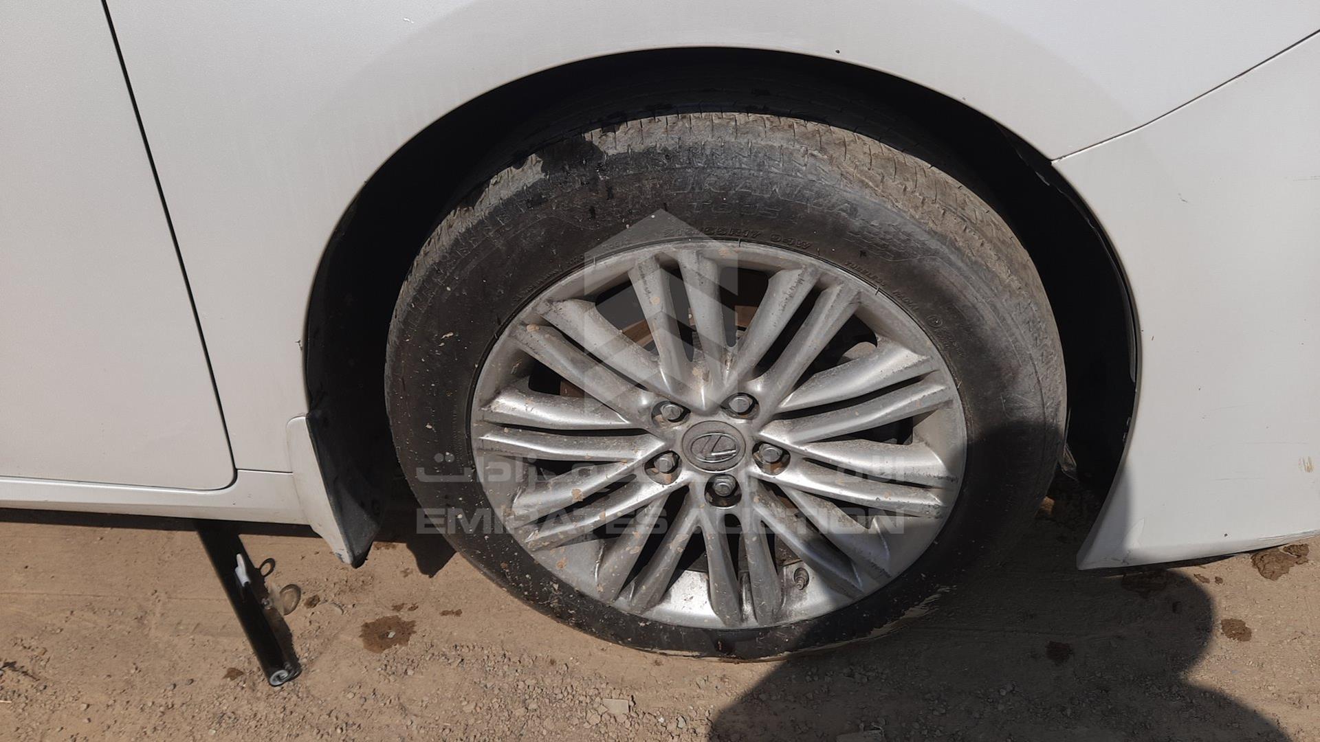 2016 LEXUS ES 350 VIN: JTHBK1GG4G2245201