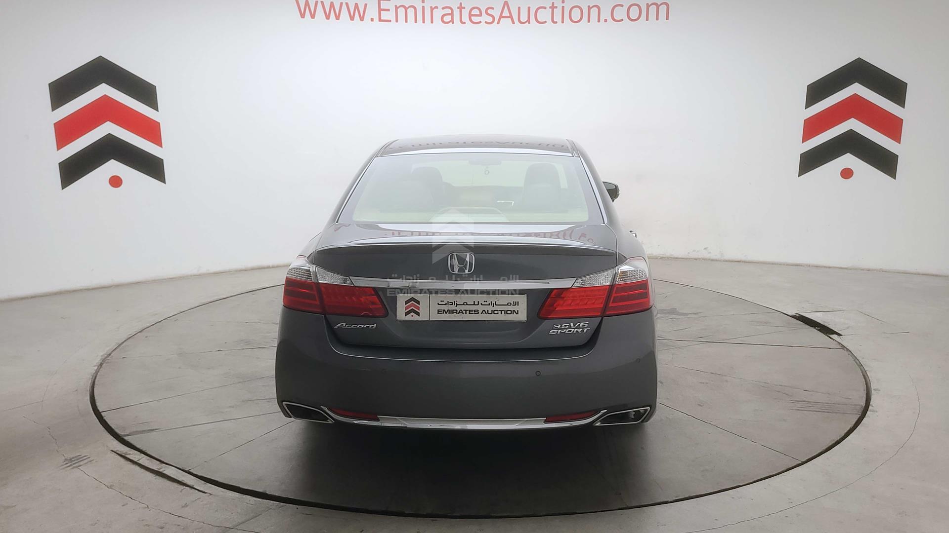 2016 HONDA ACCORD VIN: LUCCR3643G3400962