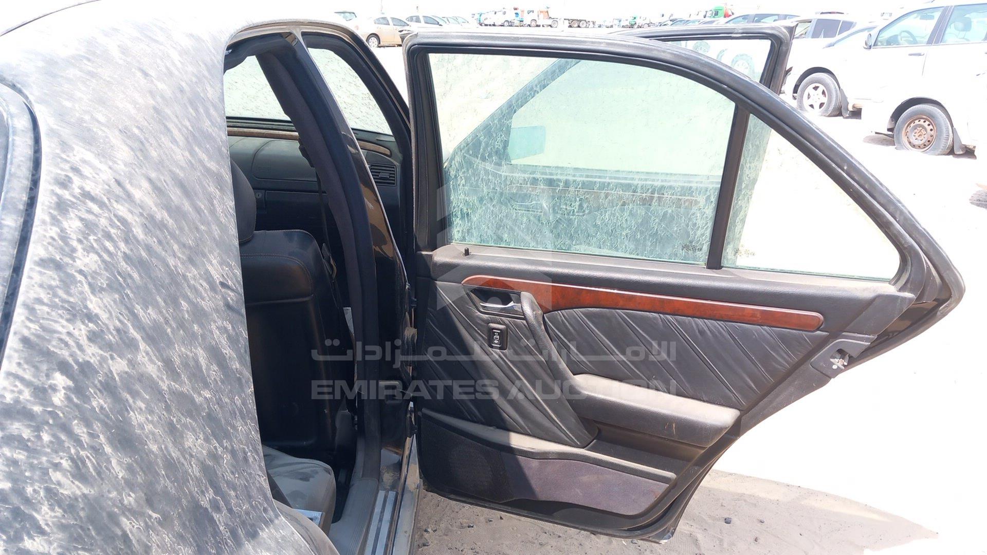 1998 MERCEDES 36 C VIN: WDB2020281F293704