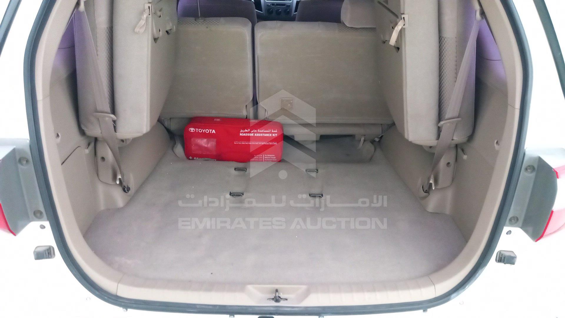 2011 TOYOTA FORTUNER VIN: MHFYX59G2B8018701