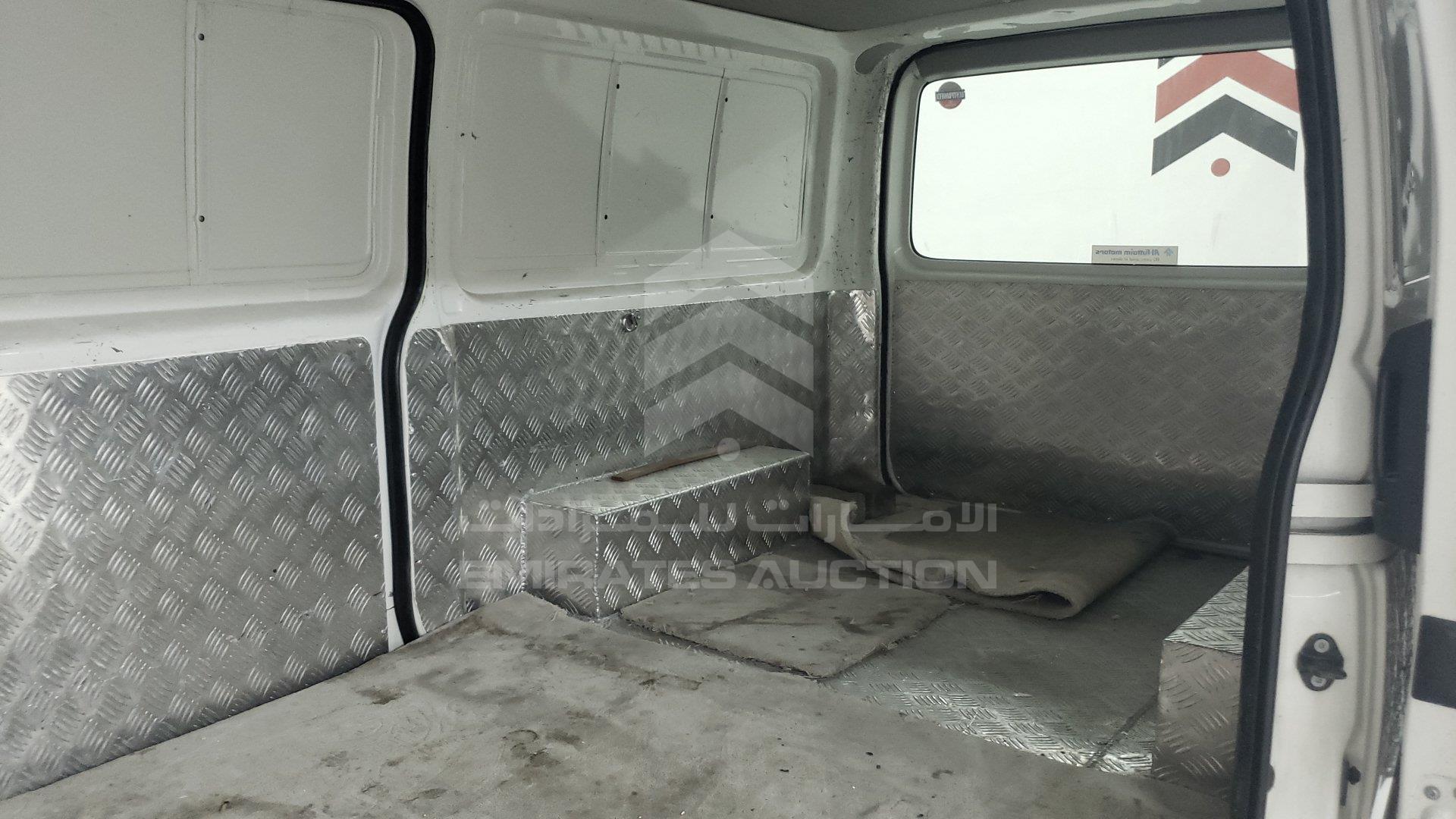 JTFHX02P2D0079967 - 2013 Toyota Hiace - #352830