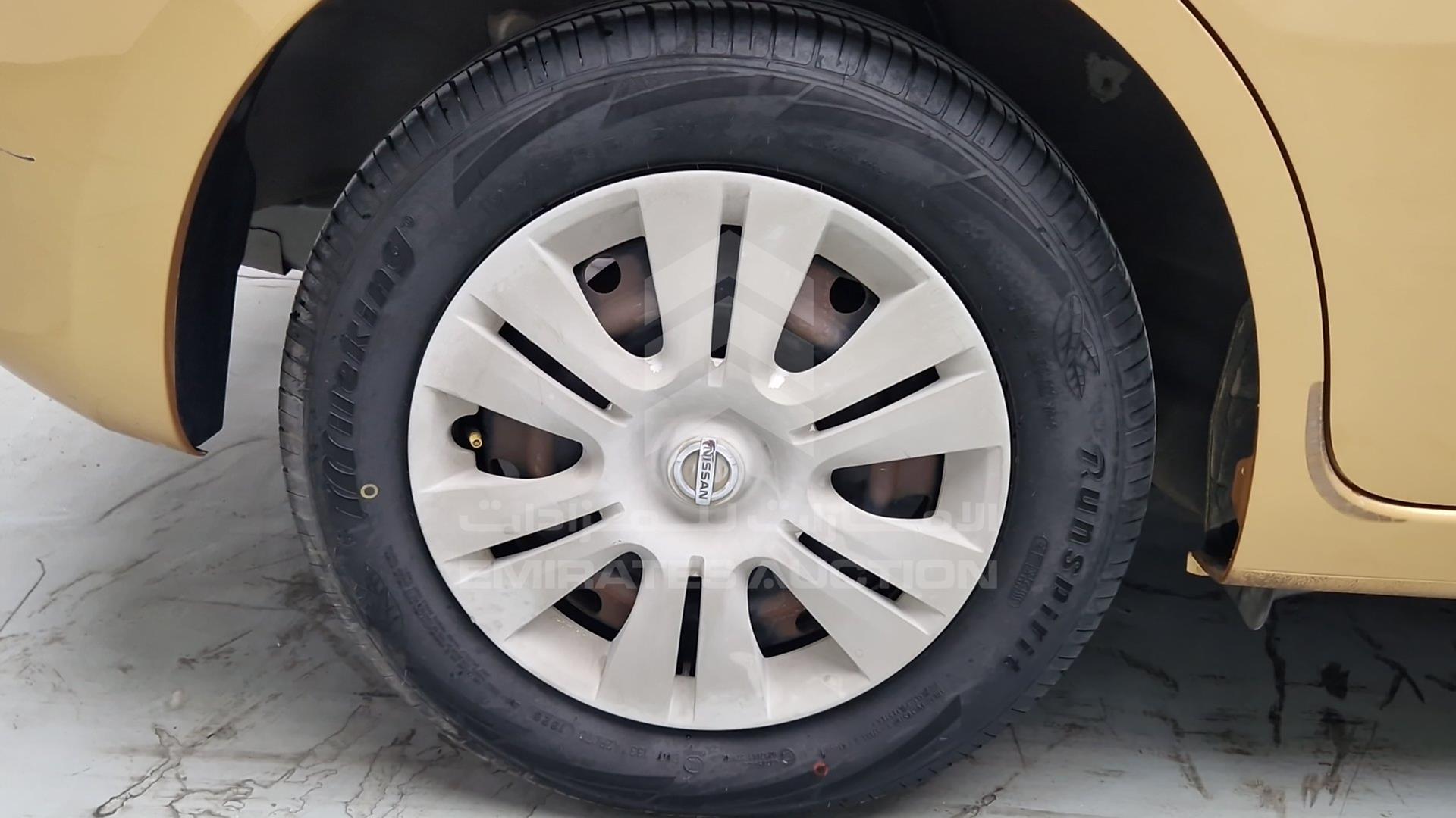 2014 NISSAN TIIDA VIN: MNTBC2C96E6001219