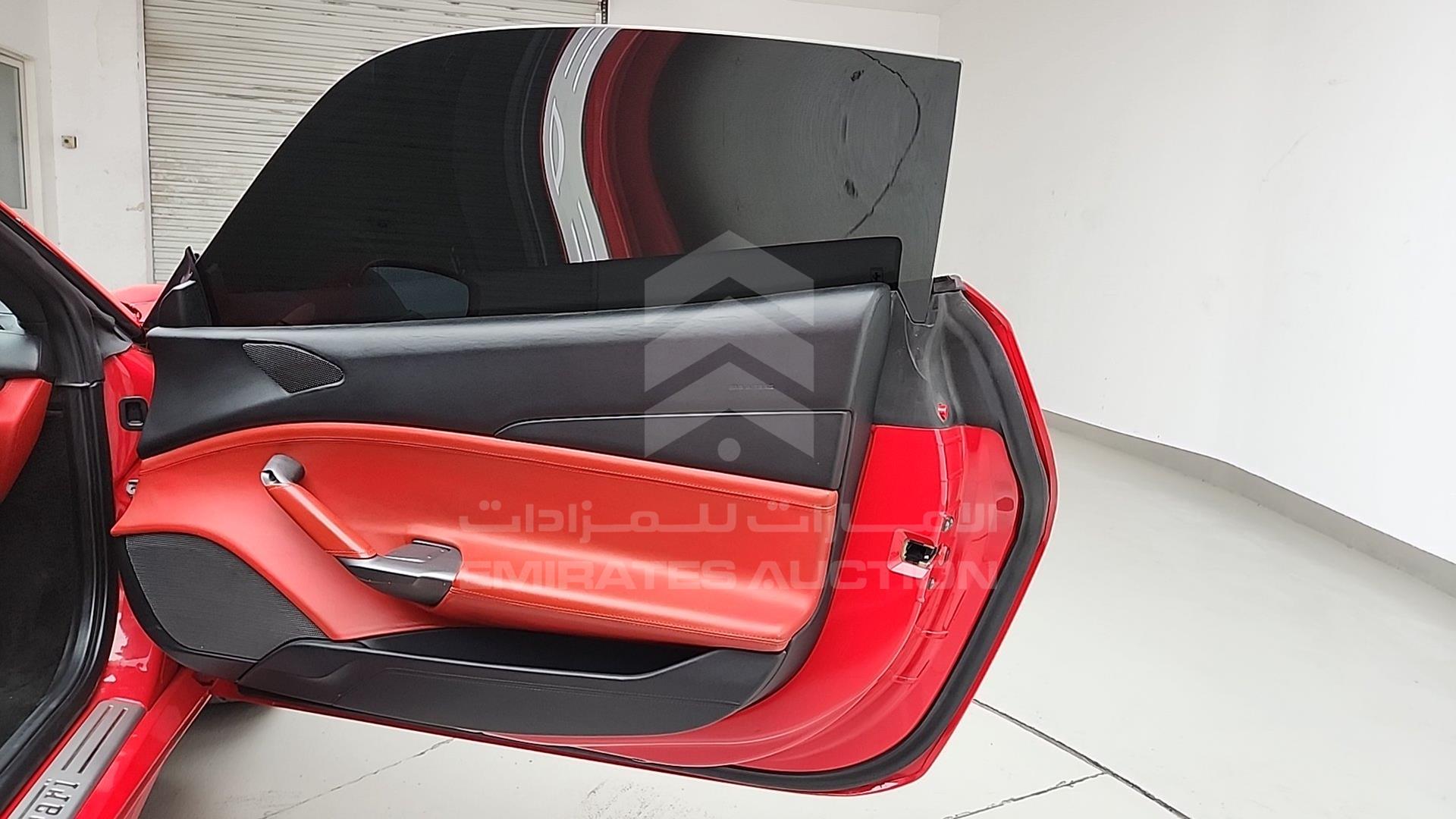 2019 FERRARI 488 VIN: ZFF80AMT4K0239066