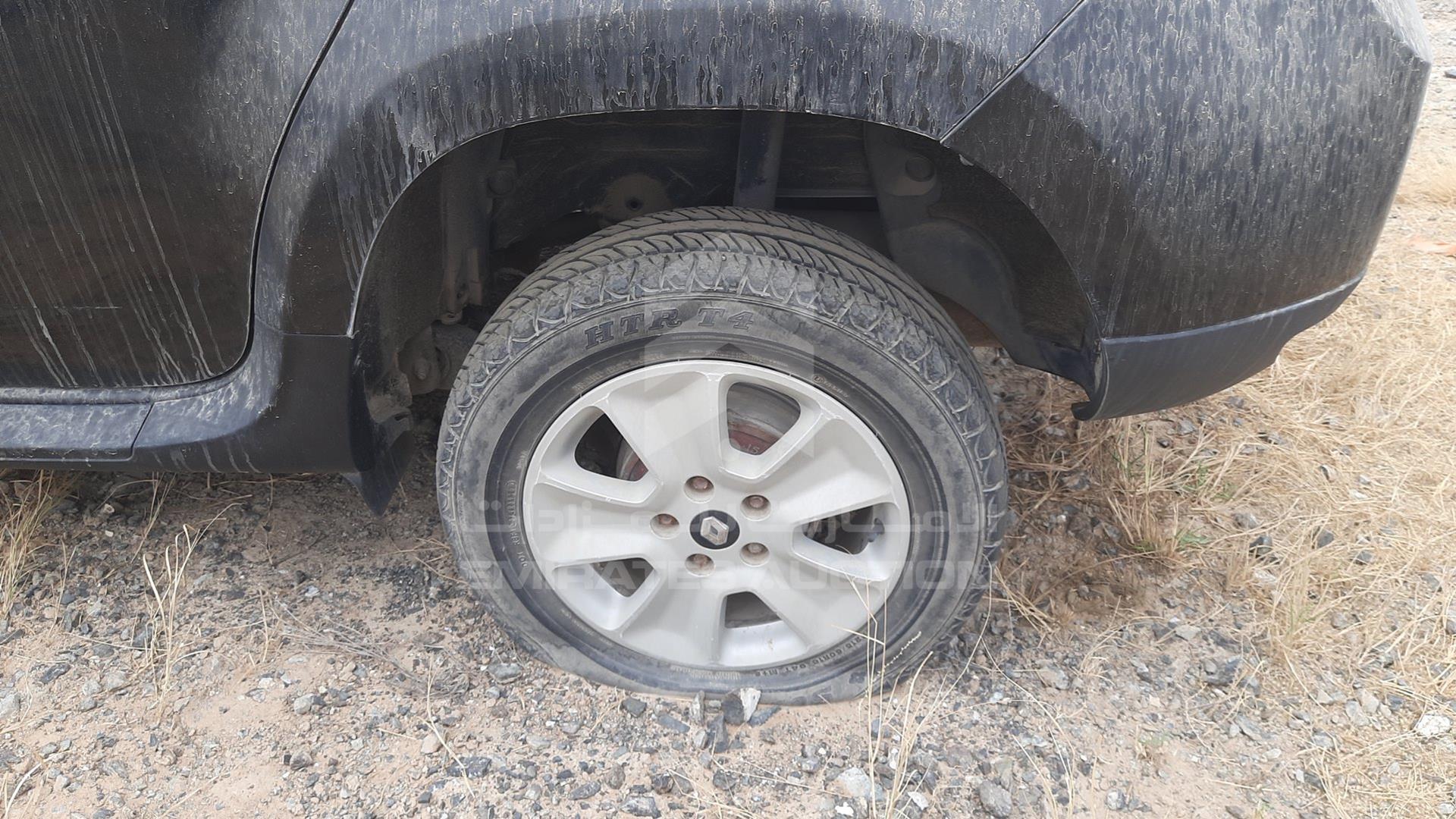 2015 RENAULT DUSTER VIN: VF1HSRCA6FA516127