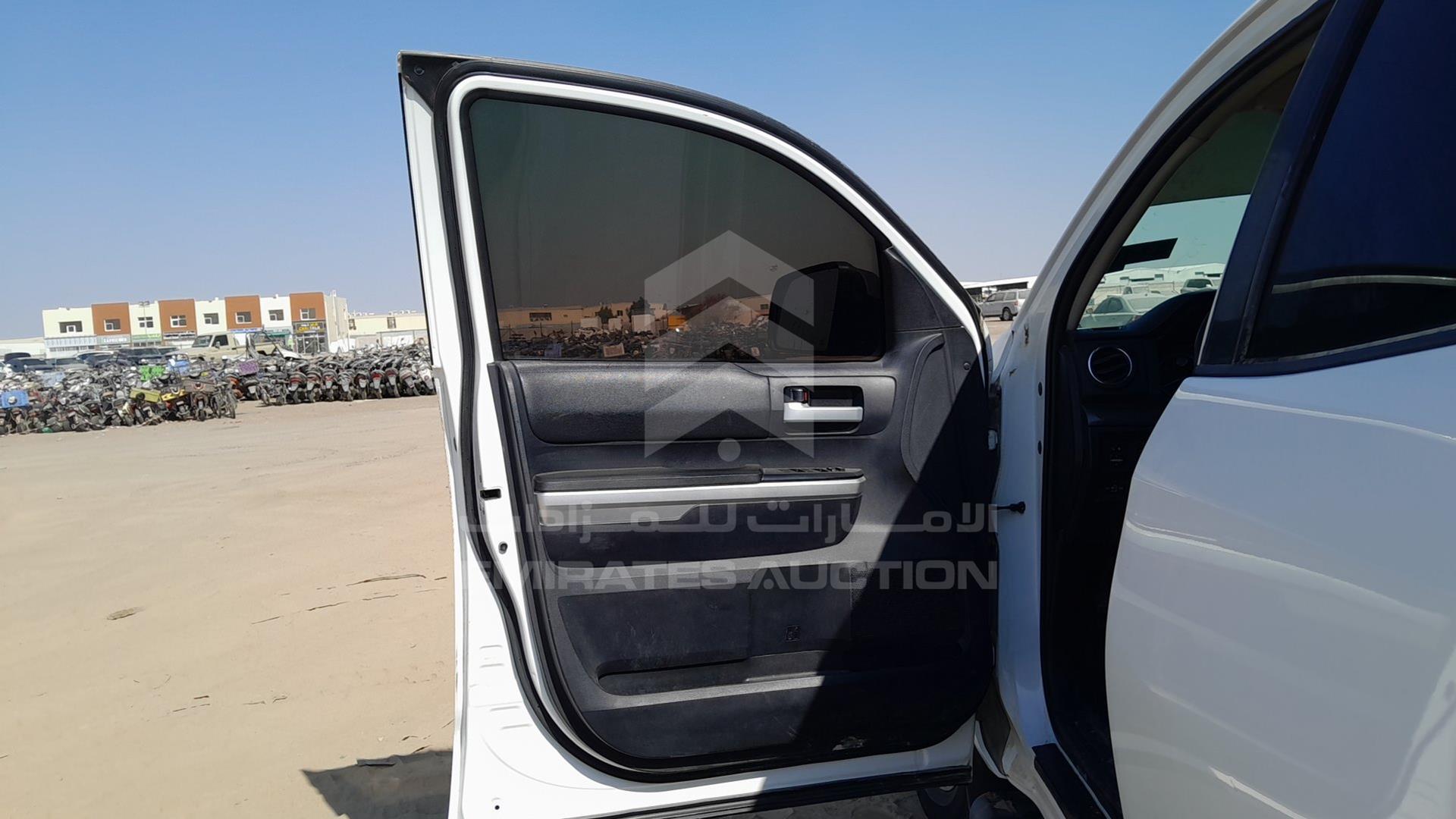 2015 TOYOTA TUNDRA VIN: 5TFUW5F19FX433703