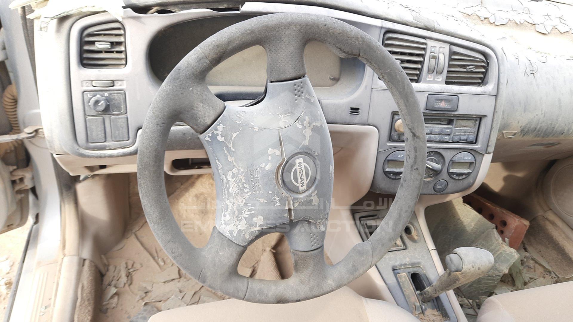 2001 NISSAN PRIMERA VIN: SJNCP11B21A573170
