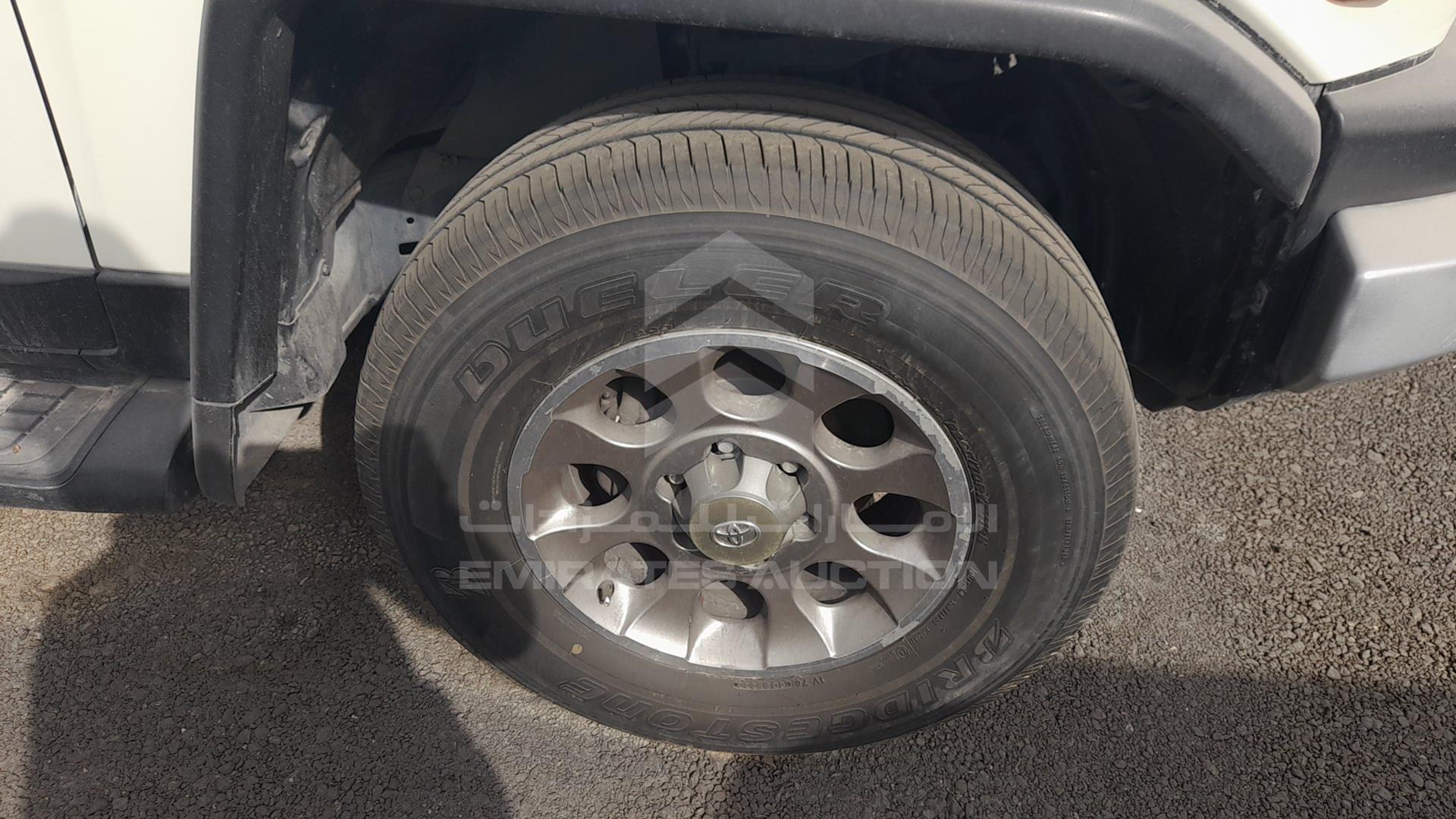 2013 TOYOTA FJ CRUISER VIN: JTEBU11F9DK171633