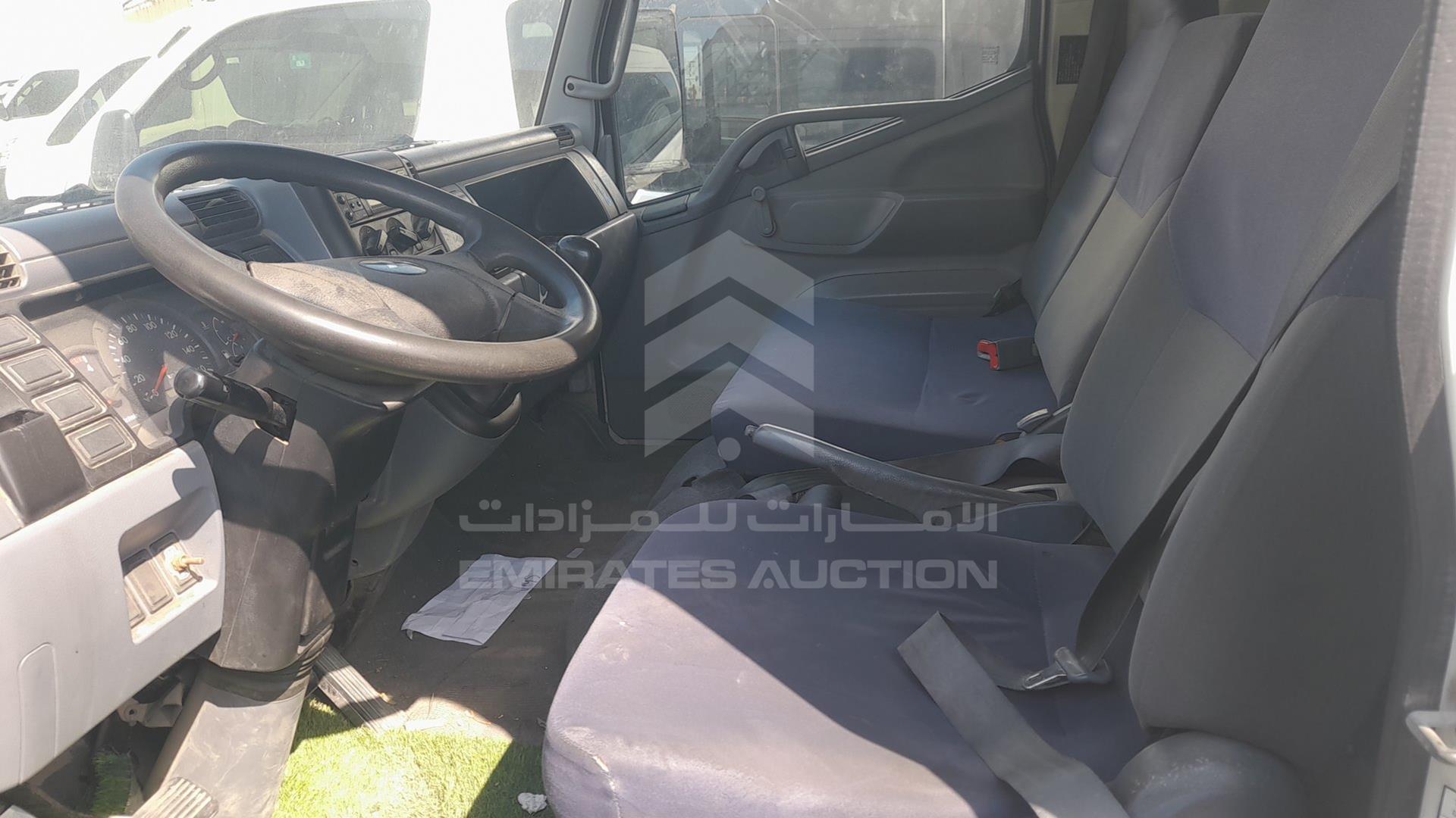 2015 MITSUBISHI CANTER VIN: JL7B6E1P8FK019136