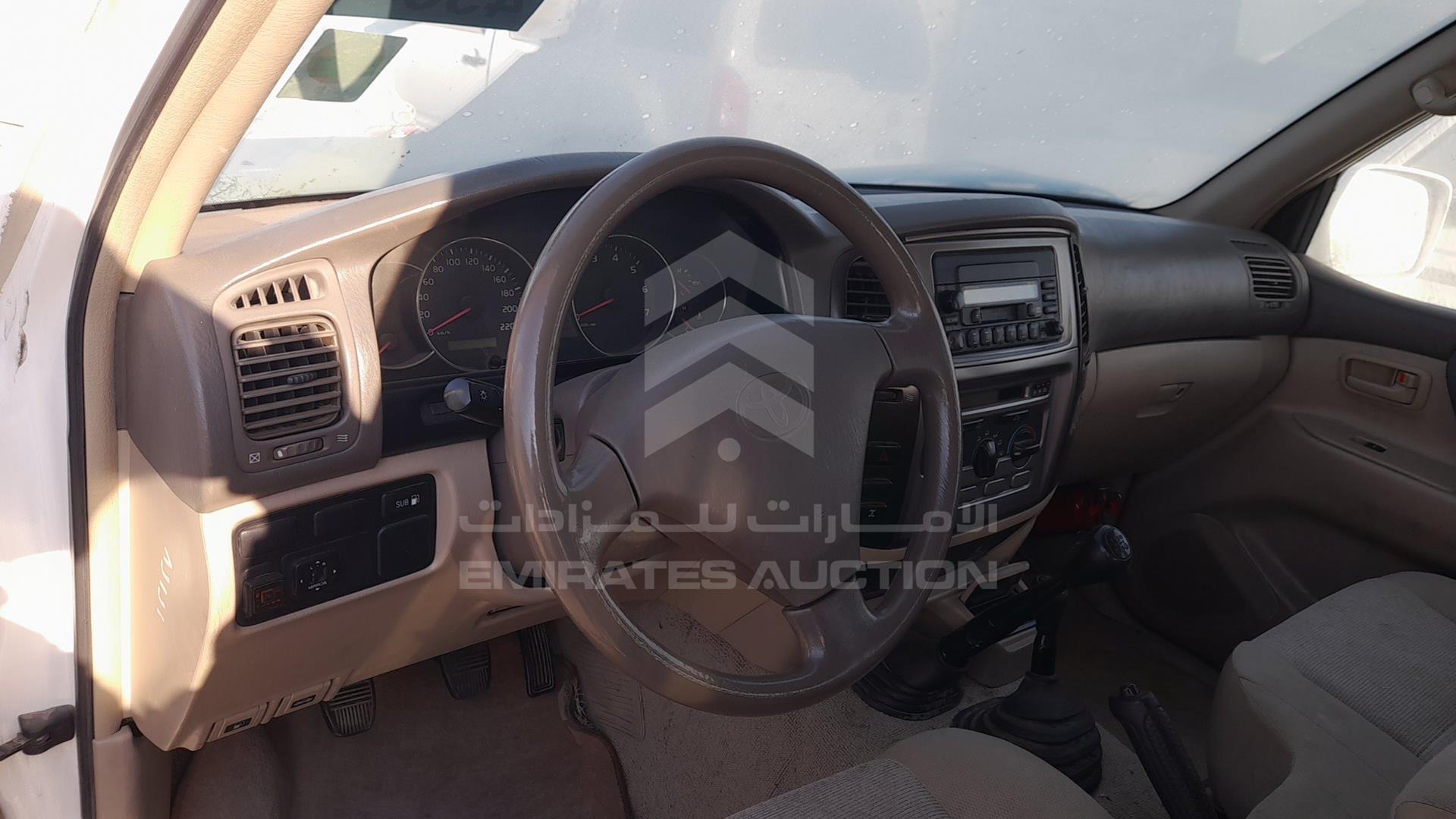2007 TOYOTA LAND CRUISER VIN: JTGHJ09J977006847