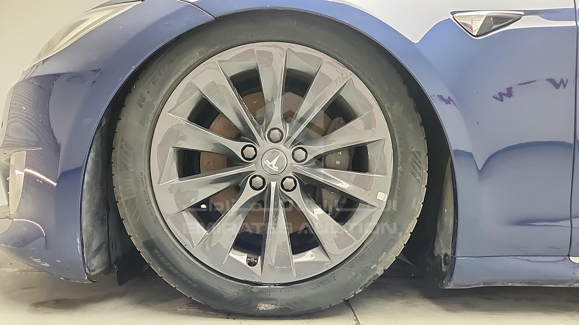 2018 TESLA MODEL S VIN: 5YJSA7E22JF237780