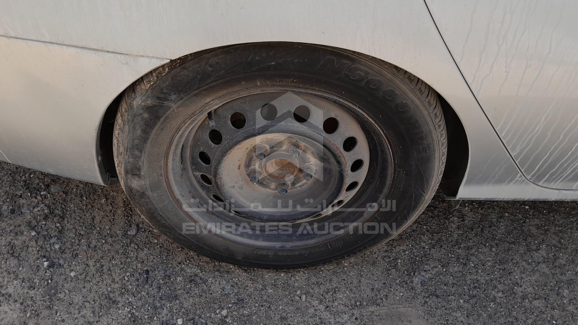 0 HYUNDAI ELANTRA VIN: KMHDT41B69U522603